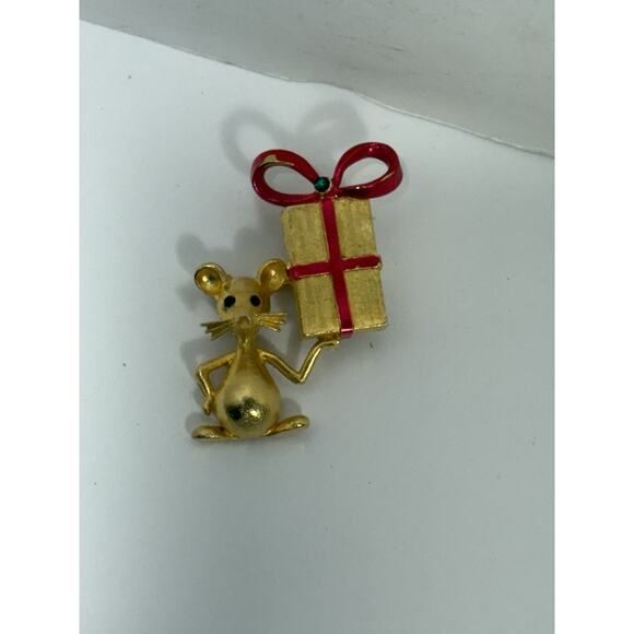 Vintage Rare MYLU Rhinestone Enamel Mouse Holding Christmas Present Pin‎ Brooch - Picture 5 of 8